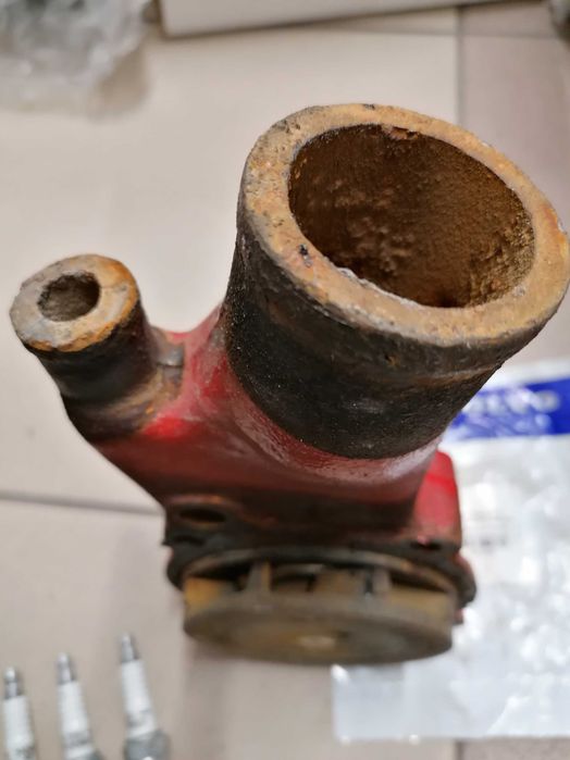 Pompa wody Volvo penta 3.0 plus świece