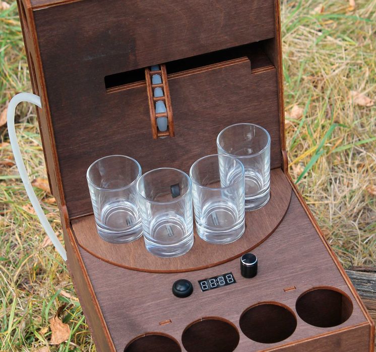 Автобармен на 4 чарки в кейсі. Електронний налив напоїв