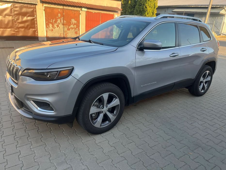 Jeep Cherokee