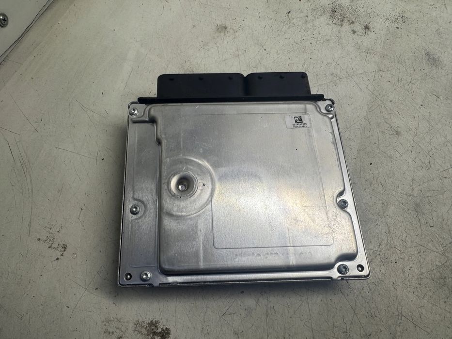 BMW E83 X3 2.0D Komputer Sterownik Silnika 7809999