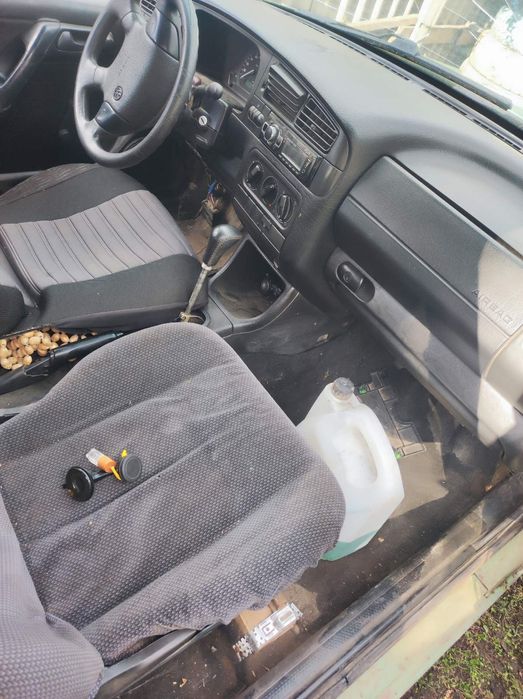 Продам авто на разбор Гольф 3. 1.9  универсал.  Проблеми с доками все