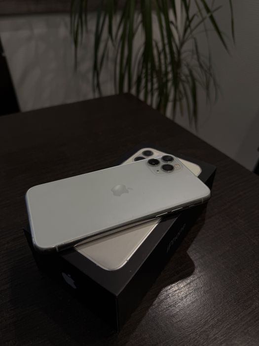iphone 11 pro 256 silver - купить мобильные телефоны и смартфоны