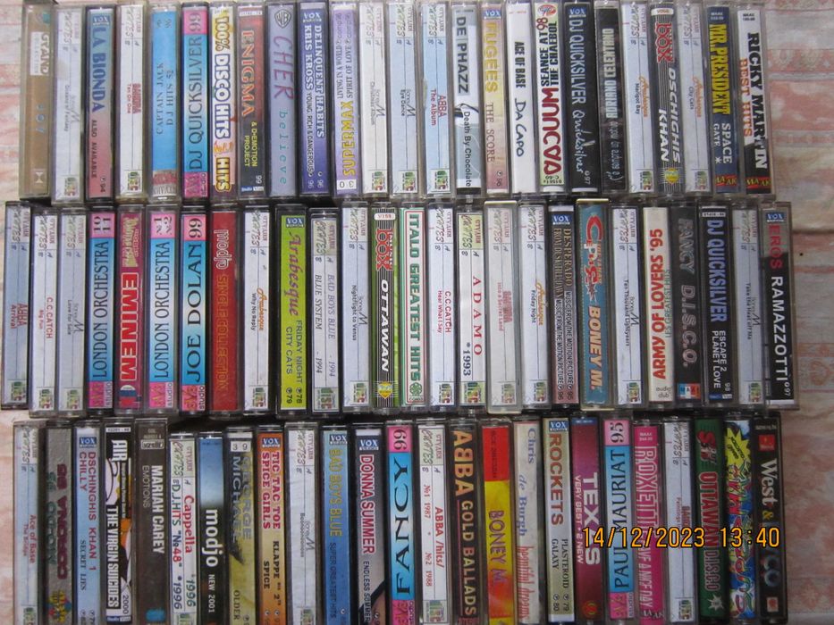 Аудіокасети,СД,платівка з записом М. Джексона та інших поп-виконавців