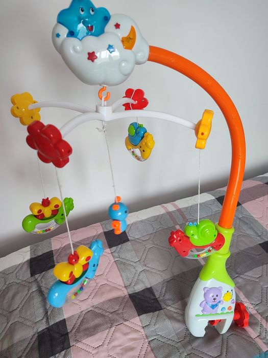 Дитячий мобіль  .