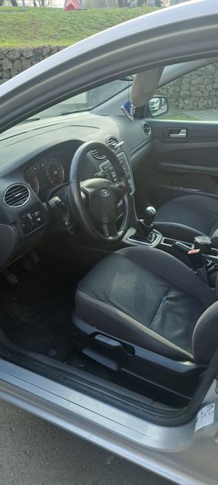 Vendo Ford focos ou   troco por  motaa
