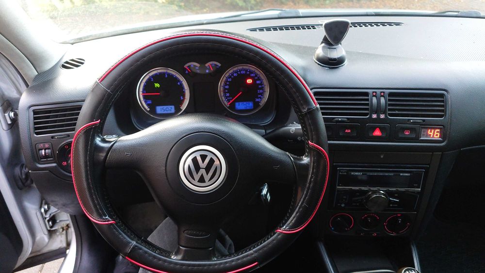 BORA 1.9 TDI 130 km   jak Golf 4 bez wkładu 2 kom. opon alu felgi   6b