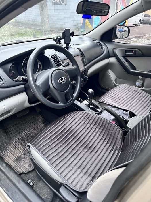 Продам Kia Cerato 2010