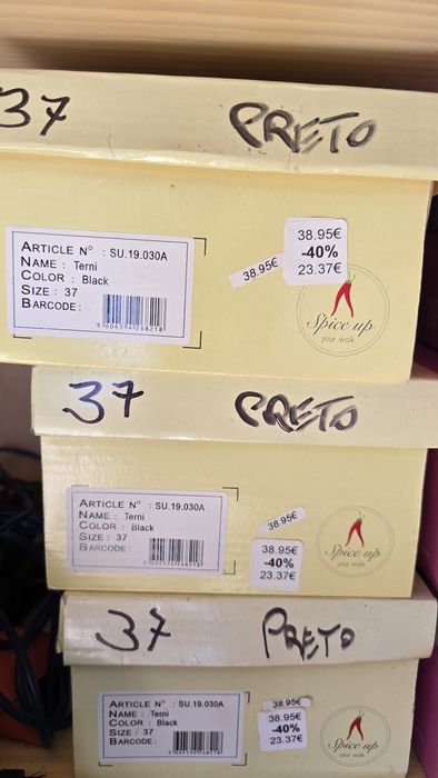 Ténis novos de senhora , respiráveis  super confortável! Só Nº 37