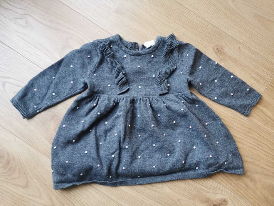 1. Sukienka Hm rozmiar 68