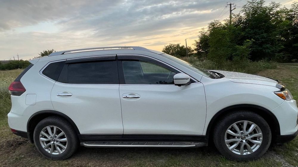 Nissan Rogue 2018 VIN KNMAT2MT7JP594221 фото оголошення 2 з 7
