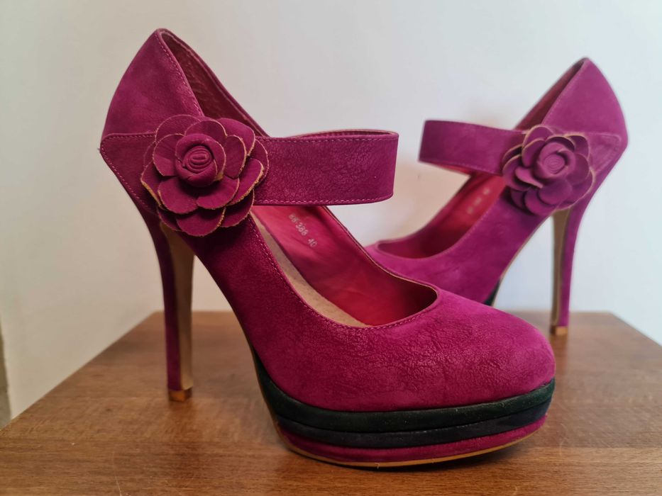Piękne szpilki High Heels rozmiar 40