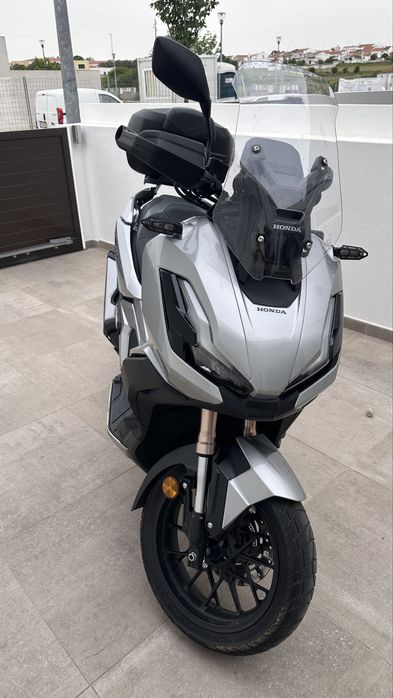 Honda ADV 350 Scooter