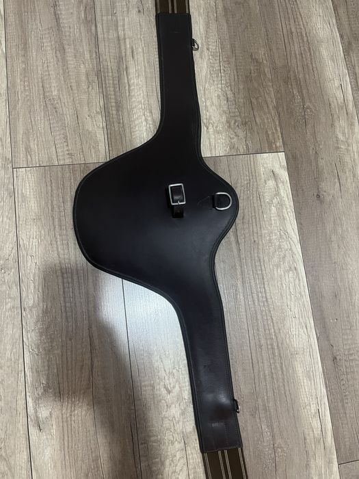 Popręg z fartuchem 135