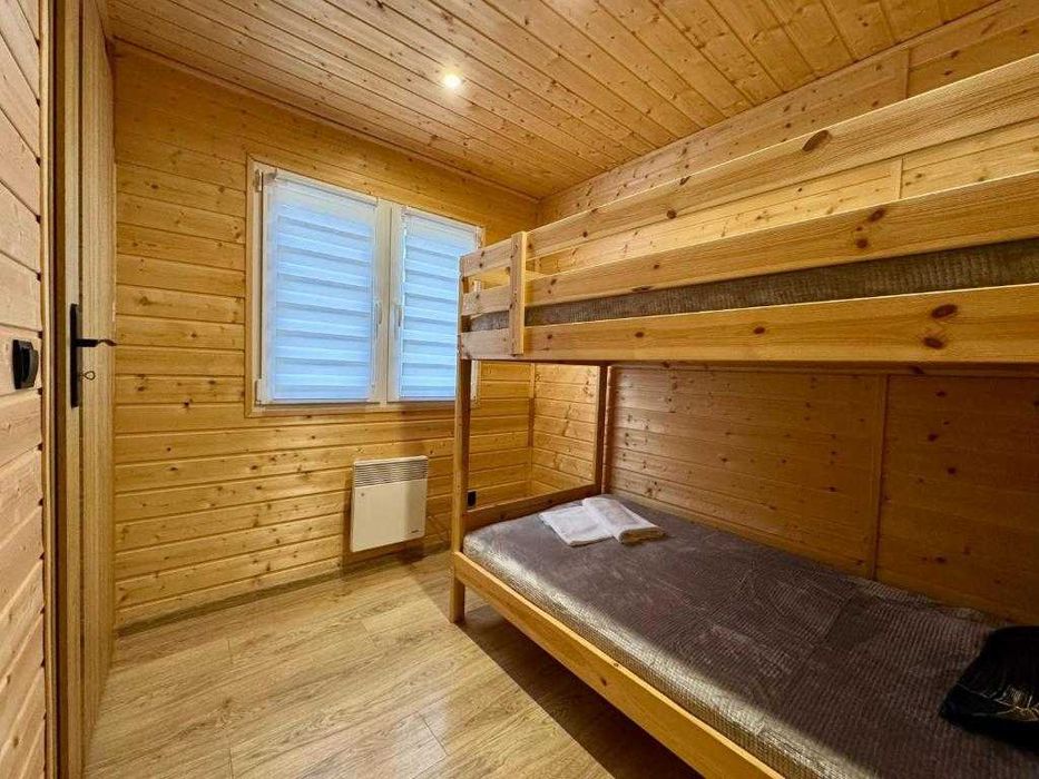 Domki Piotrowice – 5 min do Energylandii, sauna & jacuzzi!