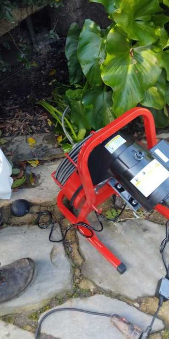 Limpeza/desobstrução e desentupimentos