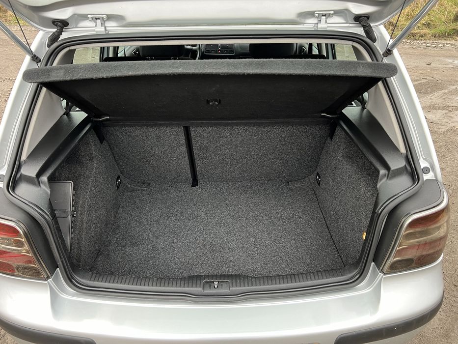 Продам VW Golf 1.6 бензин АВТОМАТ