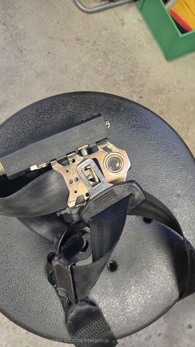 Pas bezpieczeństwa CADDY 3