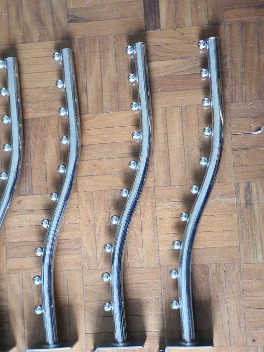 Ganchos metálicos para cabides painel multiperfil64584503898241120