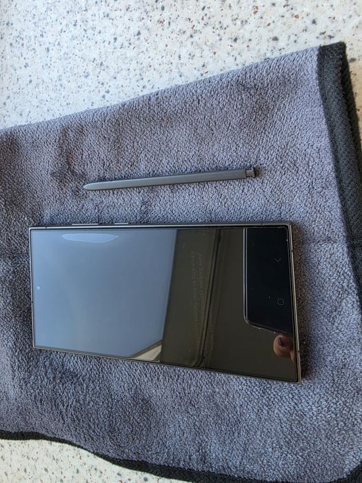 Продам телефон Samsung S24 Ultra