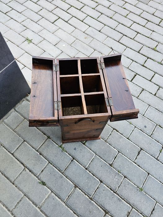 Garrafeira Decorativa