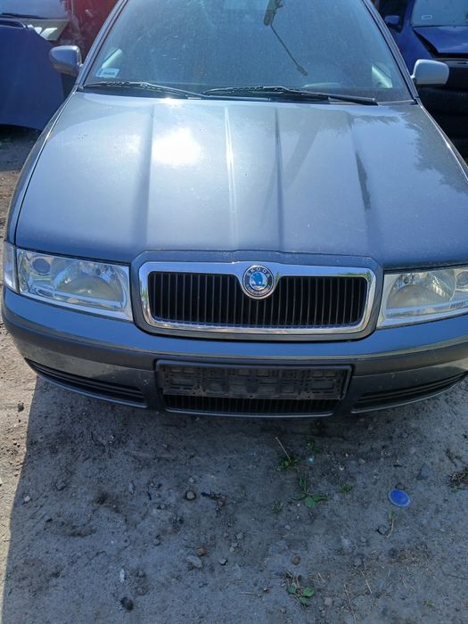 Lampy przednie Octavia 1