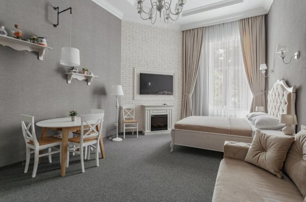 Центр. Днепровский у Фреша. Кулика.  2, 3 этажи. Безопасно.