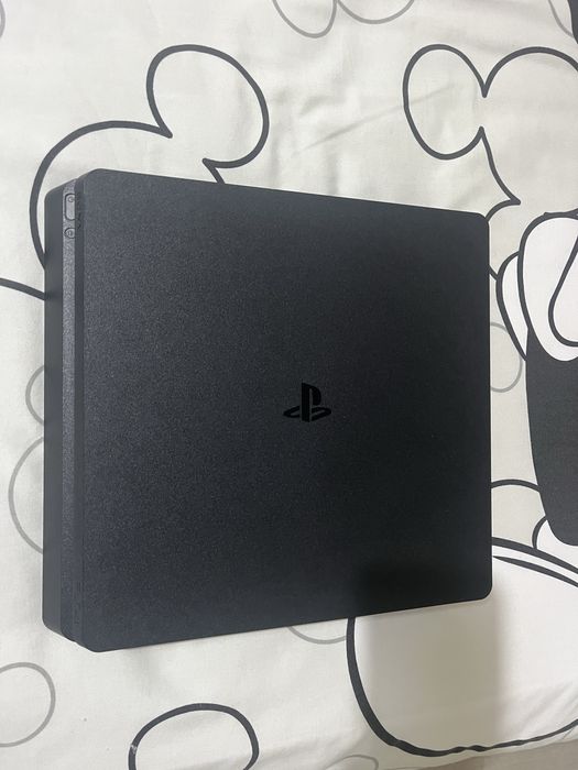 Playstation 4 slim 500GB com caixa