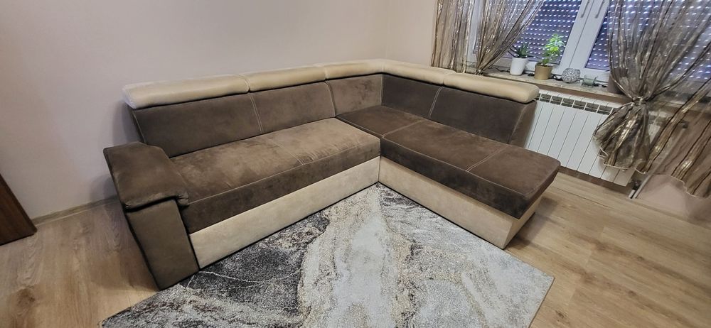 Narożnik z funkcją spania używany