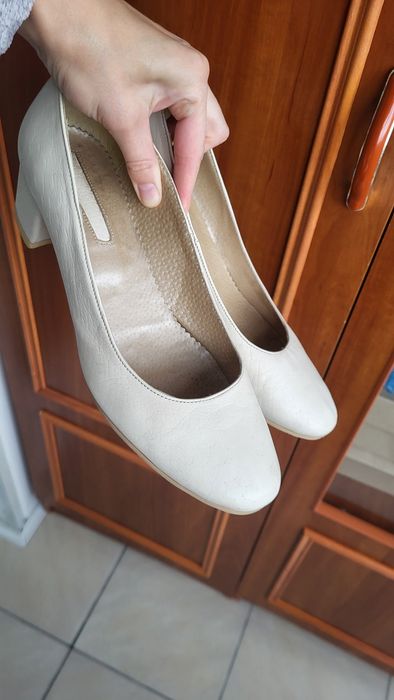 Туфлі шкіряні жіночі