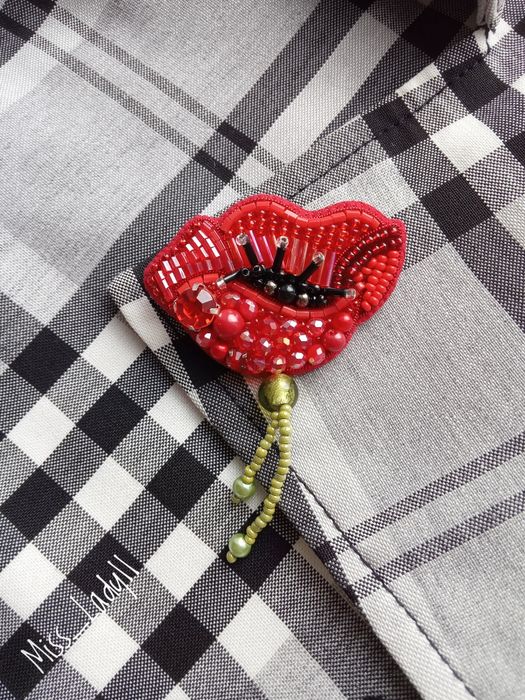 Брошь из бисера (ручная работа)