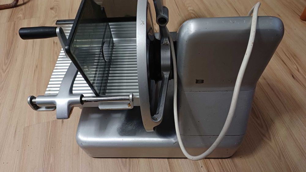 Krajalnica BIZERBA VS7