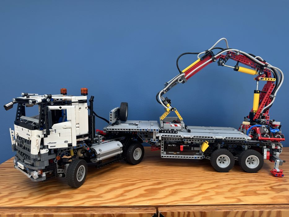 Mercedes Actros Lego Actros 42043 Mercedes Benz Arocs 3245 42043 Technic Buy Online At The Official