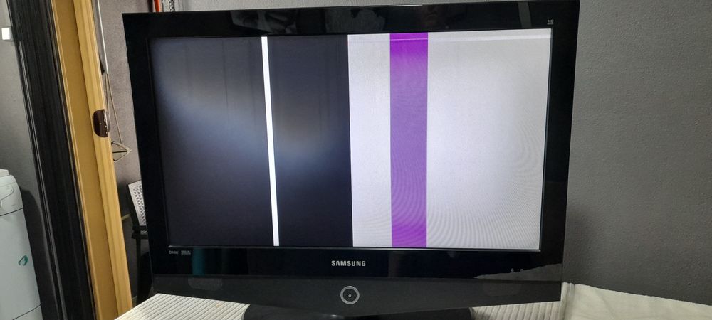 Televisão Samsung Avariada - 32 polegadas