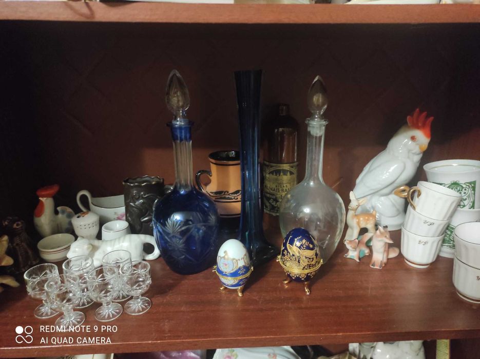 Статуэтки ссср , графин кобальт , ваза Берц и др.