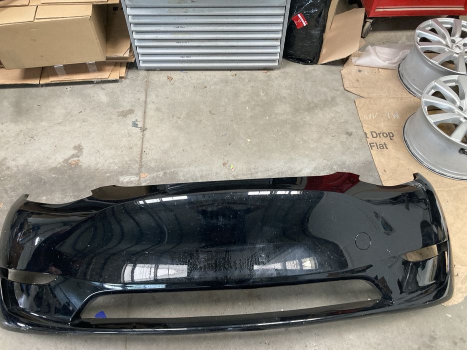 Zderzak przod tesla y 2020