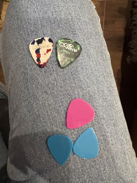 Медіатори Alice pick