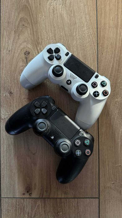 Zestaw Playstation 4 Slim 1TB – 15 gier + 2 pady DualShock 4 | Rynkowa wartosść: 1 000 zl+