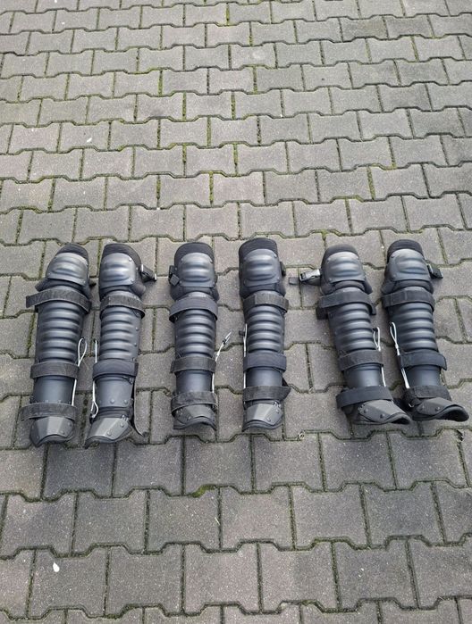 Ochraniacze przeciwuderzeniowe na nogi OPP militaria demobil policja WP ochrona SW Moratex Polskór kolekcje