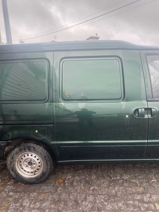 Nissan Vanette Cargo 2.3 d LX Vendo em Partes e Peças