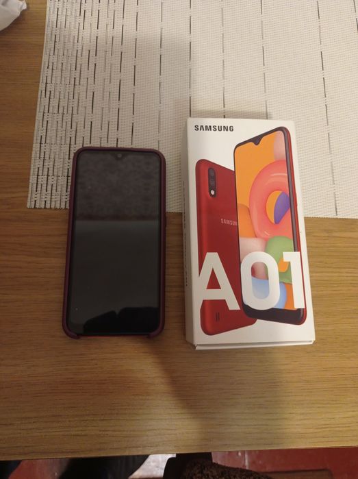 Продам Samsung galaxy 01продам телефон