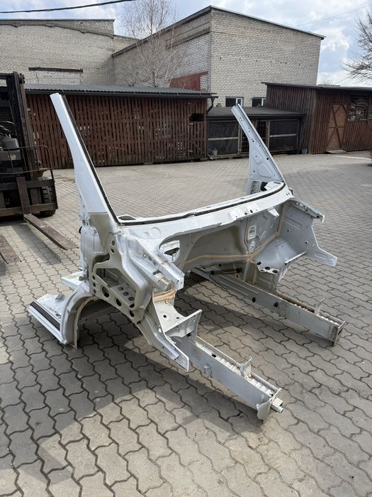 Передок морда чвертка четверть Mercedes Sprinter W907 (2025 року)