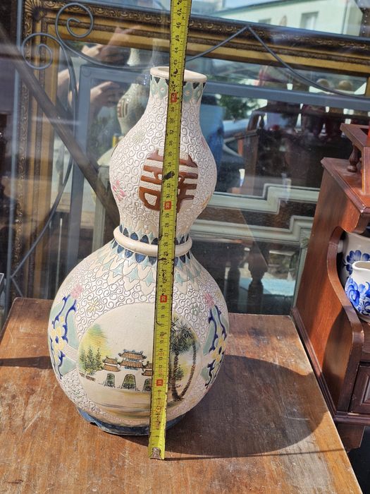 Ceramiczny wazon w kształcie podwójnej tykwy