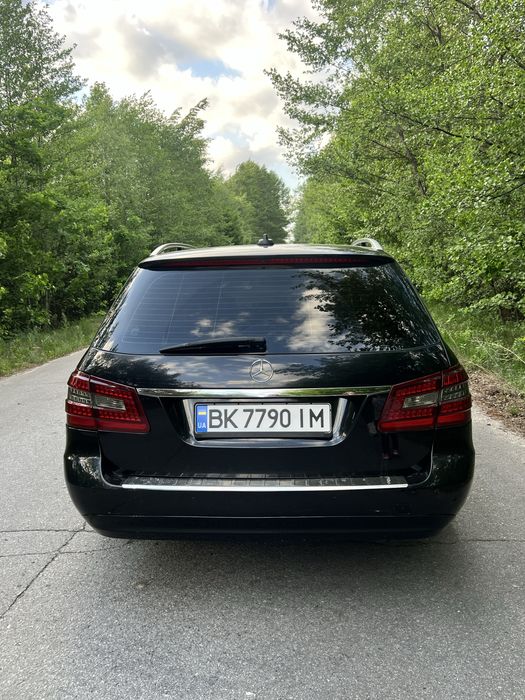 Продам Mercedes 212