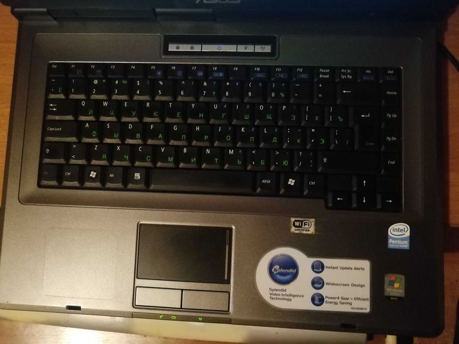 Ноутбук ASUS X51L 15.4" (3GB DDR2, Core 2 Duo)