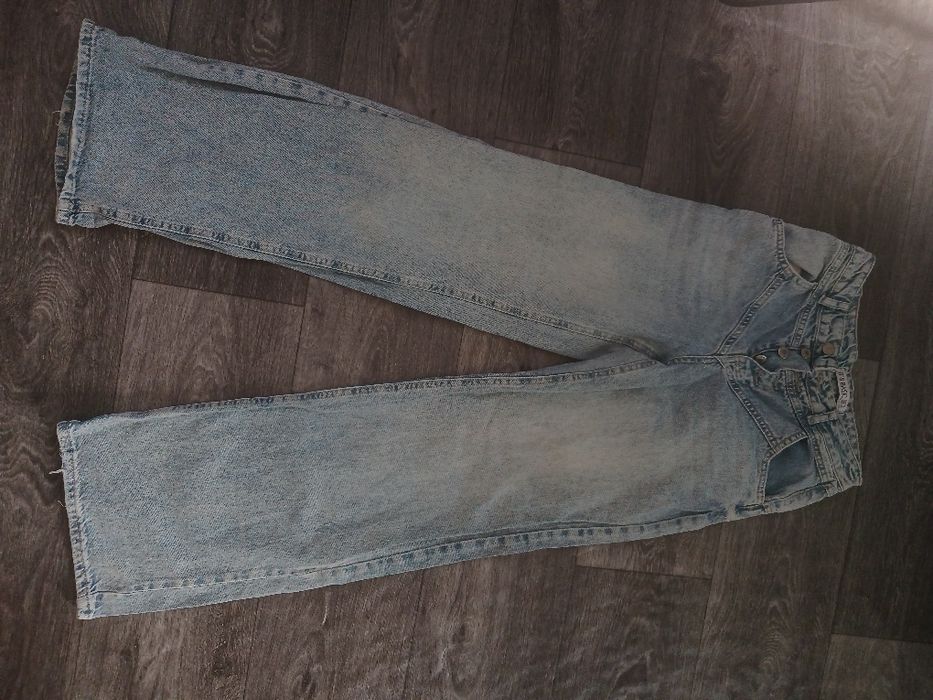 Блакитні джинси з кокеткою