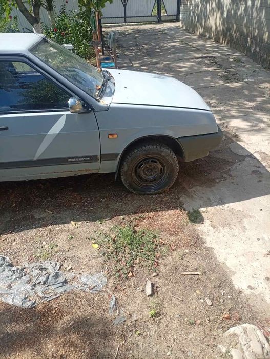 Автомобіль Ваз 21 09