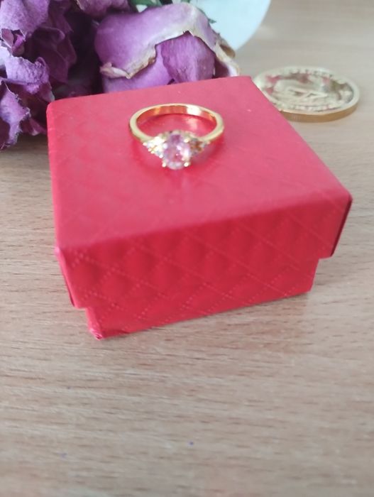 Piękny pierścionek rozmiar 6 błysk like diamonds