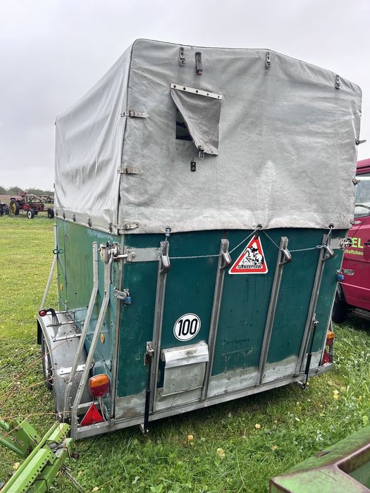 Przyczepka samochodowa kiper do koni Polecam