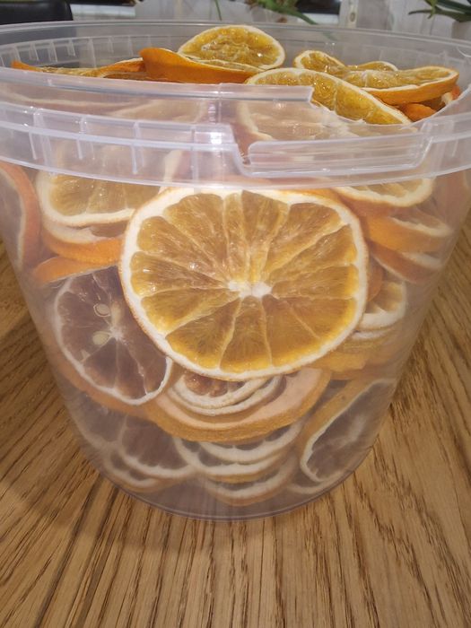 Suszone owoce cytrusowe