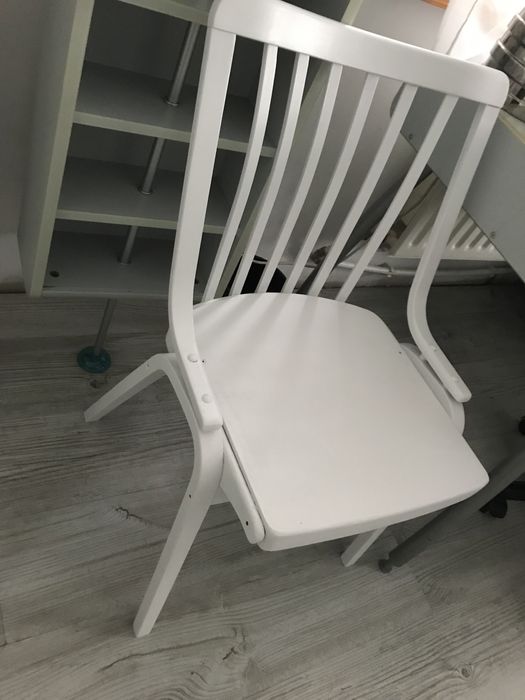 Odnowa mebli z drewna